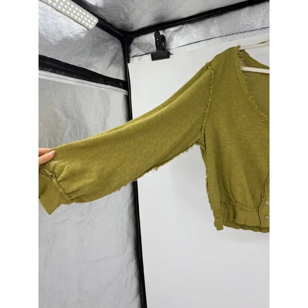 Free People We the Free Golden Road Cardi Size M Curly Willow Green Boho Grunge